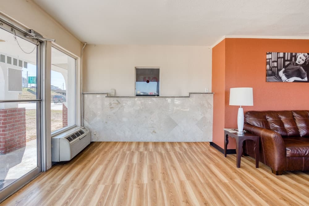 OYO Hotel Waco University Area/ I-35