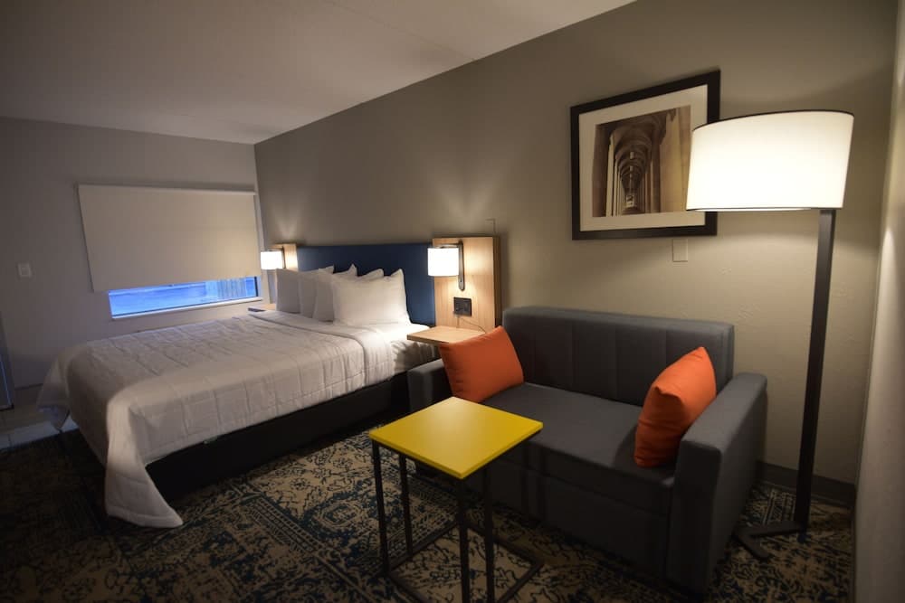 Baymont by Wyndham Pine Grove I-81