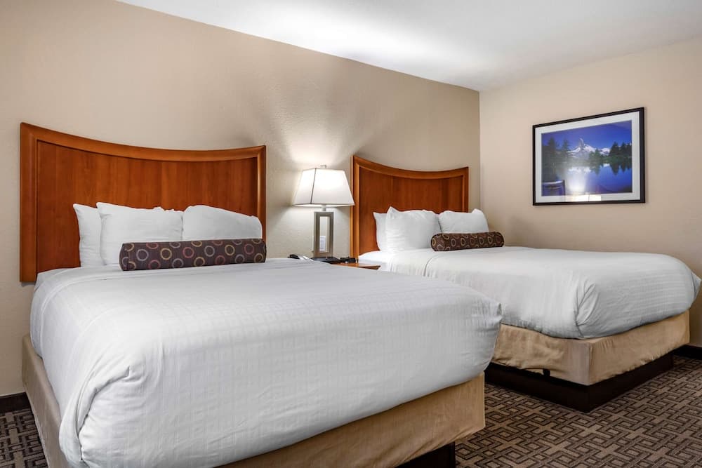 Best Western Swiss Clock Inn