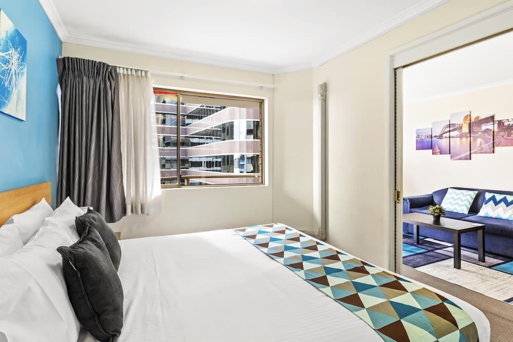 Metro Apartments on King Street