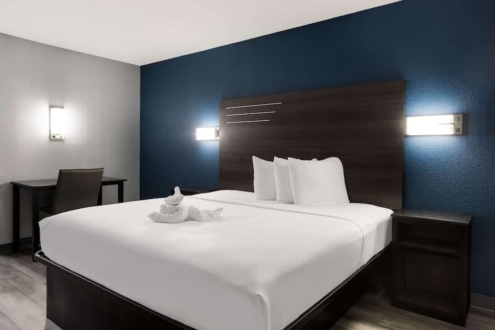 Suburban Studios Hinesville - Fort Stewart Area