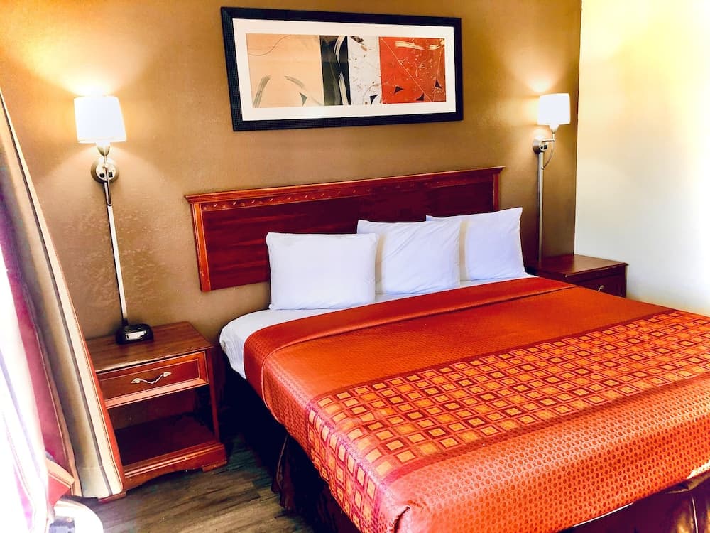 Americas Best Value Inn Tulsa at I-44