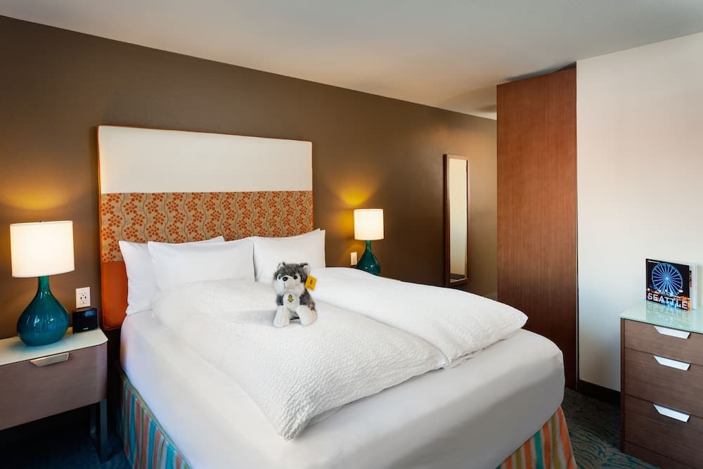 Staypineapple, University Inn, University District Seattle