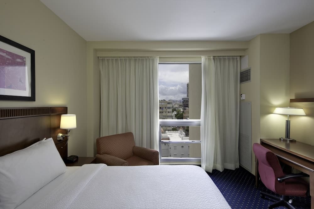 Courtyard by Marriott San Juan Miramar