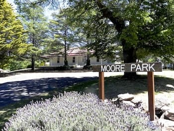 Moore Park Inn