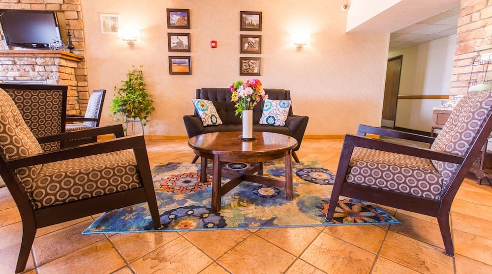 Quality Inn & Suites University