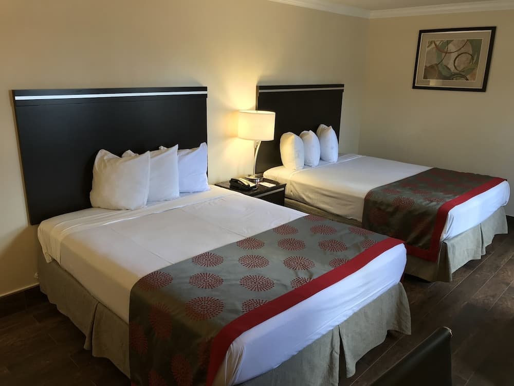 Ramada by Wyndham San Diego Poway Miramar