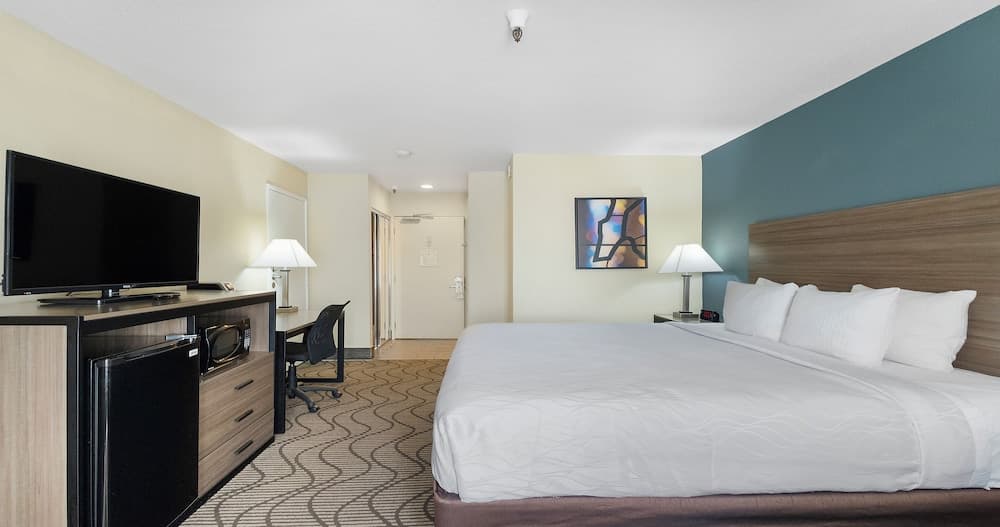 Best Western Plus Heritage Inn