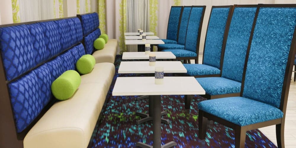 Hampton Inn & Suites Nashville-Airport