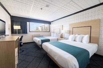 Sternwheeler Hotel & Conference Centre, Trademark by Wyndham