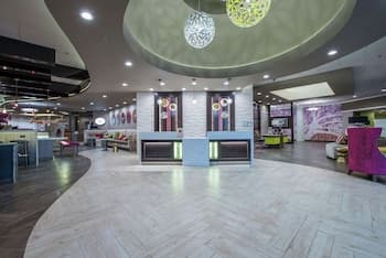 DoubleTree by Hilton Winston Salem - University