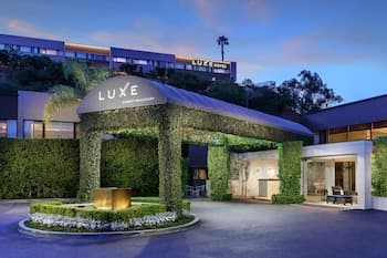 Luxe Sunset Boulevard Hotel
