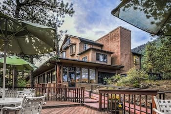 The Historic Crag's Lodge