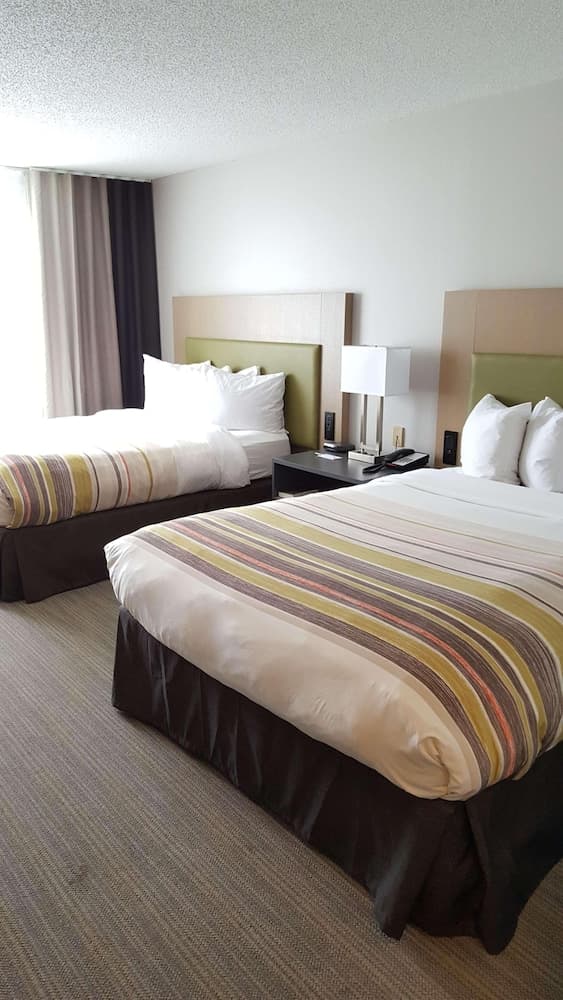 Country Inn & Suites by Radisson, Elk River, MN