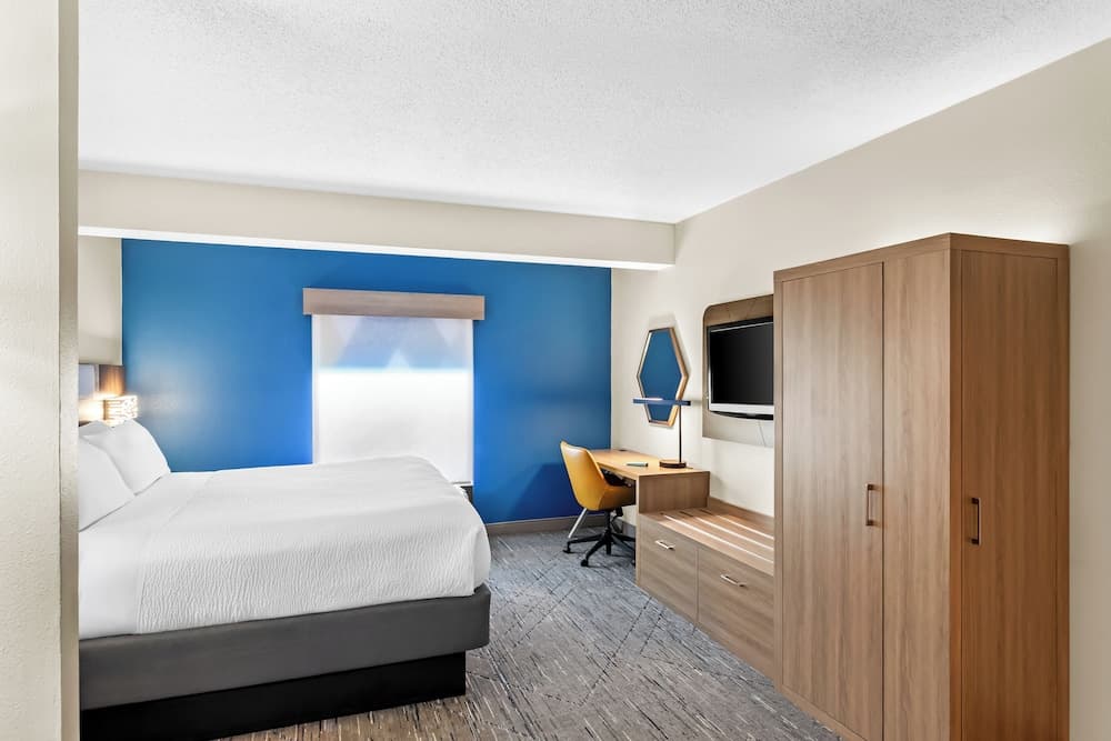 Holiday Inn Express Suites Charleston by IHG