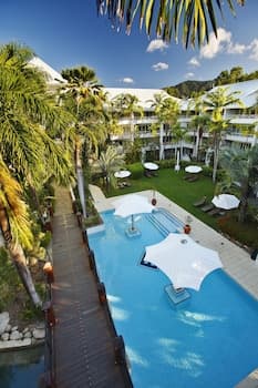 Alamanda Palm Cove by Lancemore