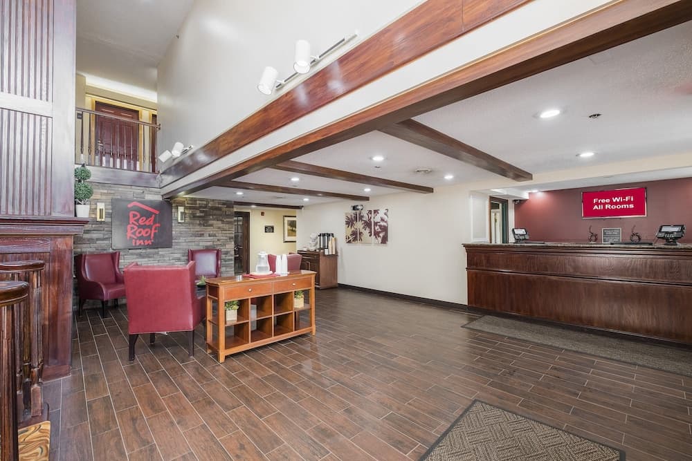 Red Roof Inn & Suites Stafford, VA