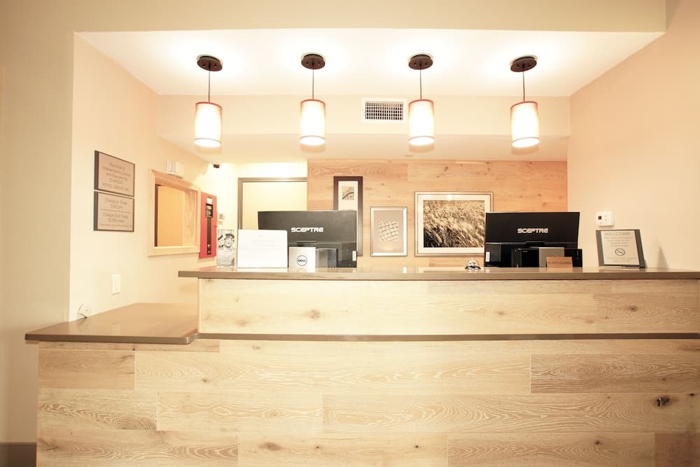 Country Inn & Suites by Radisson, Greenfield, IN