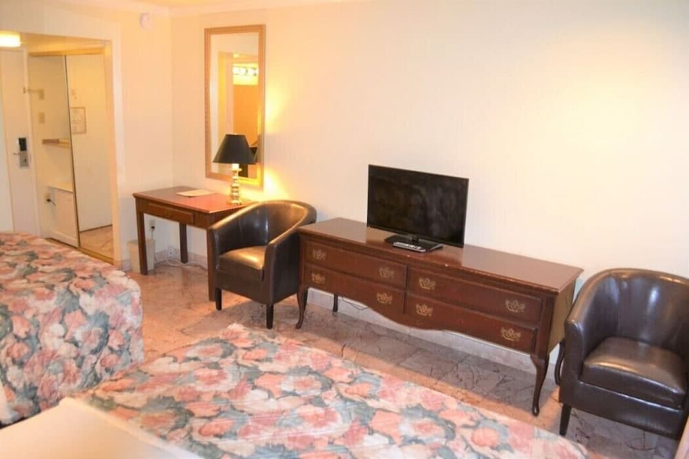 Merced Inn and Suites