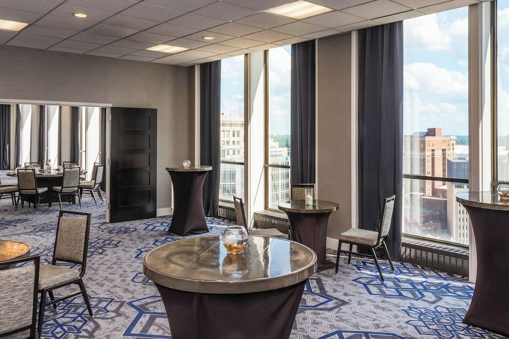 Sheraton Indianapolis City Centre Hotel