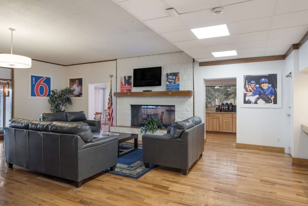 Motel 6 Colorado Springs, CO - Air Force Academy