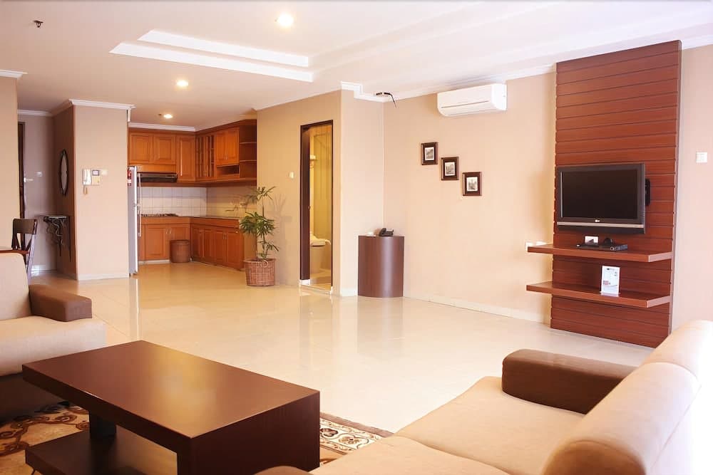 Travellers Suites Serviced Apartments