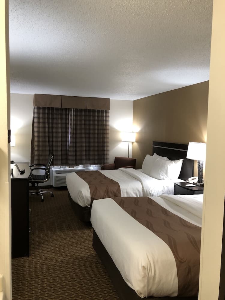 Quality Inn & Suites Sun Prairie Madison East