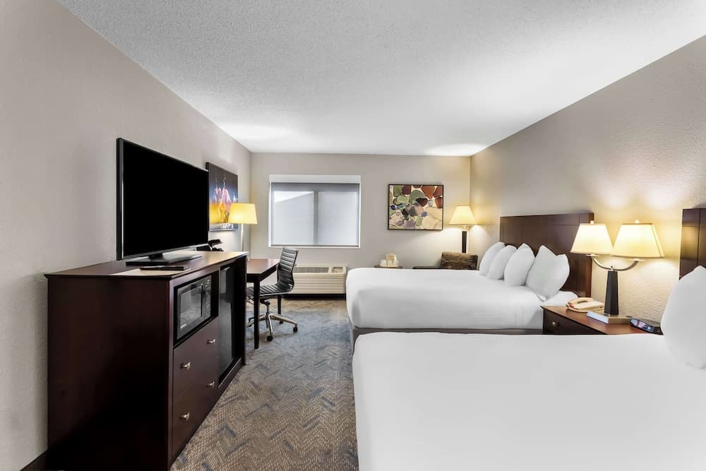 Best Western Oswego Hotel