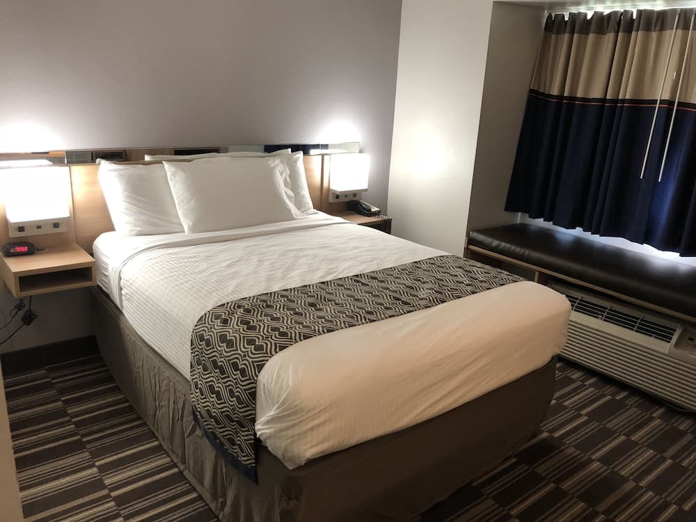 Microtel Inn & Suites by Wyndham Baton Rouge