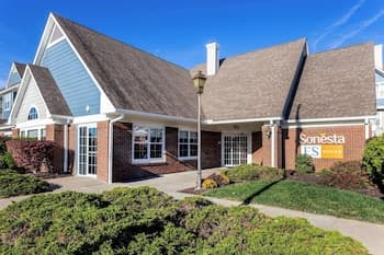 Sonesta ES Suites Charleston