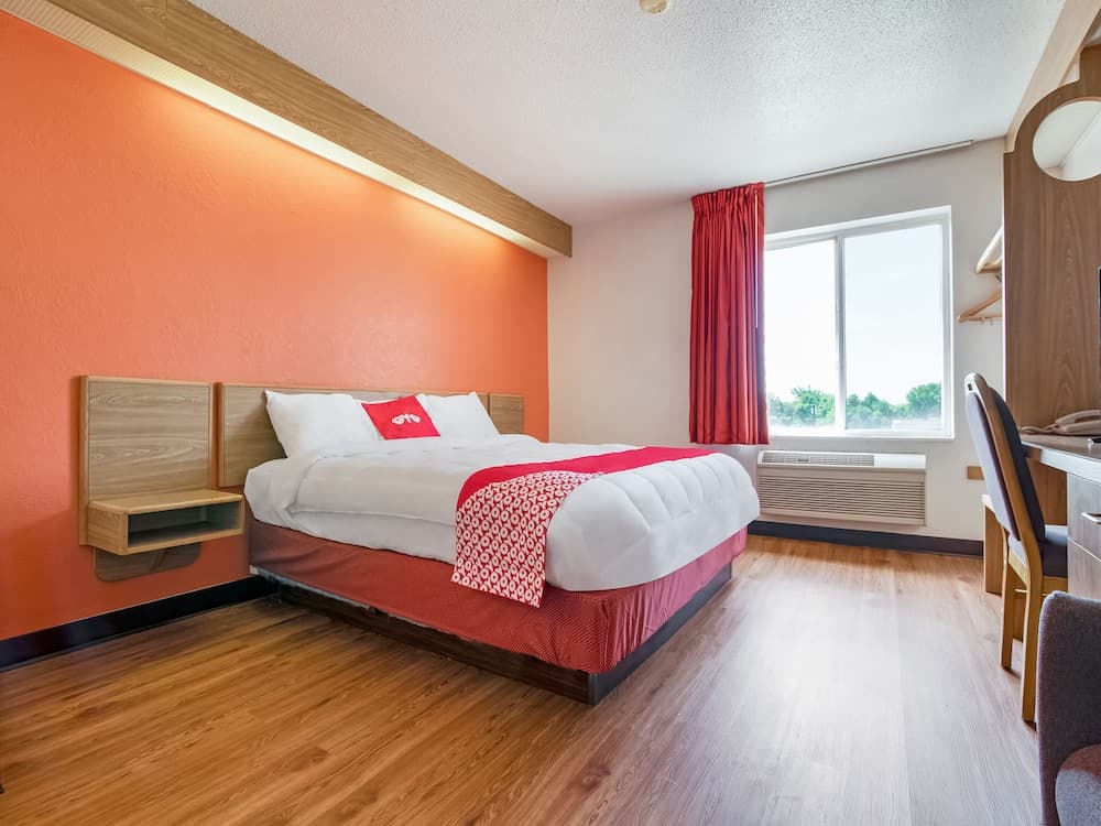 OYO Hotel Markle IN I-69