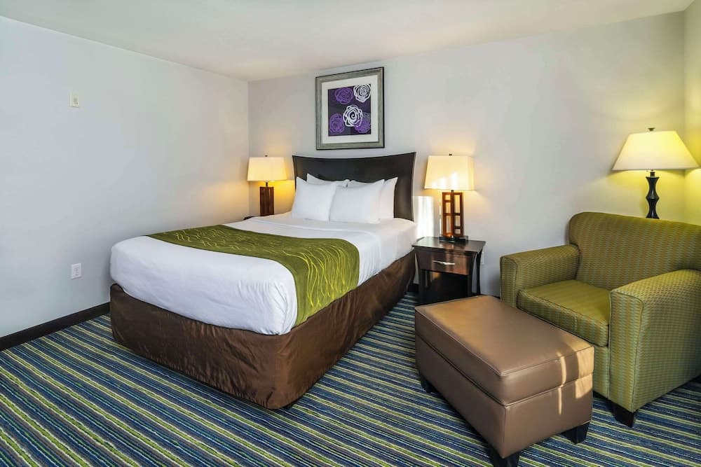 Comfort Inn & Suites