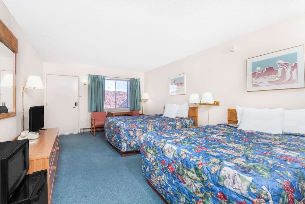 Days Inn by Wyndham Burns