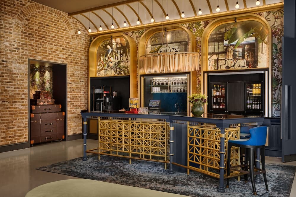 ANDAZ LONDON LIVERPOOL STREET, BY HYATT