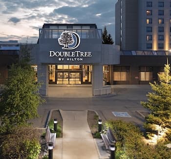 DoubleTree by Hilton Hotel West Edmonton
