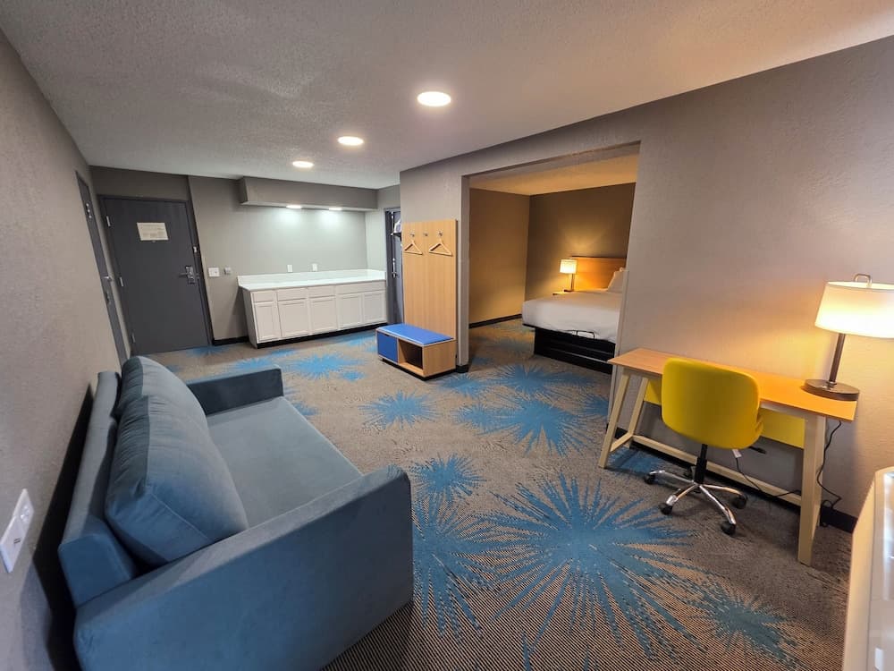 Days Inn by Wyndham Waukegan