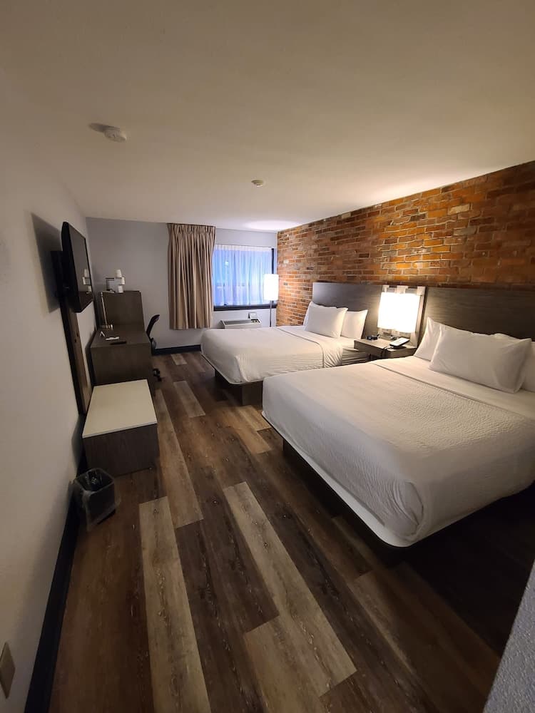 Travelodge by Wyndham Barrie