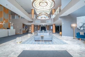 Sandman Signature Mississauga Hotel