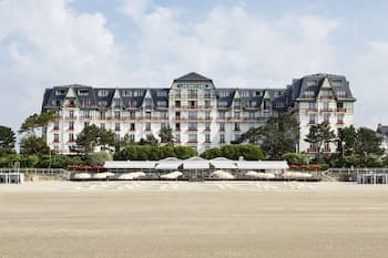 Hôtel Barrière l'Hermitage