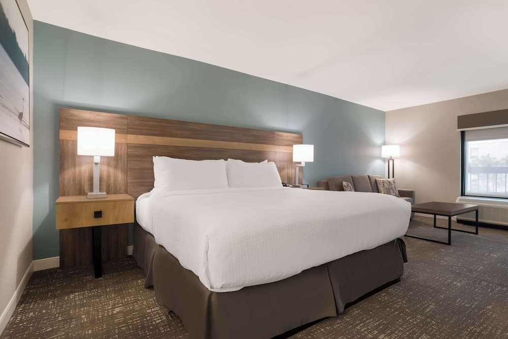 Best Western Flagship Inn