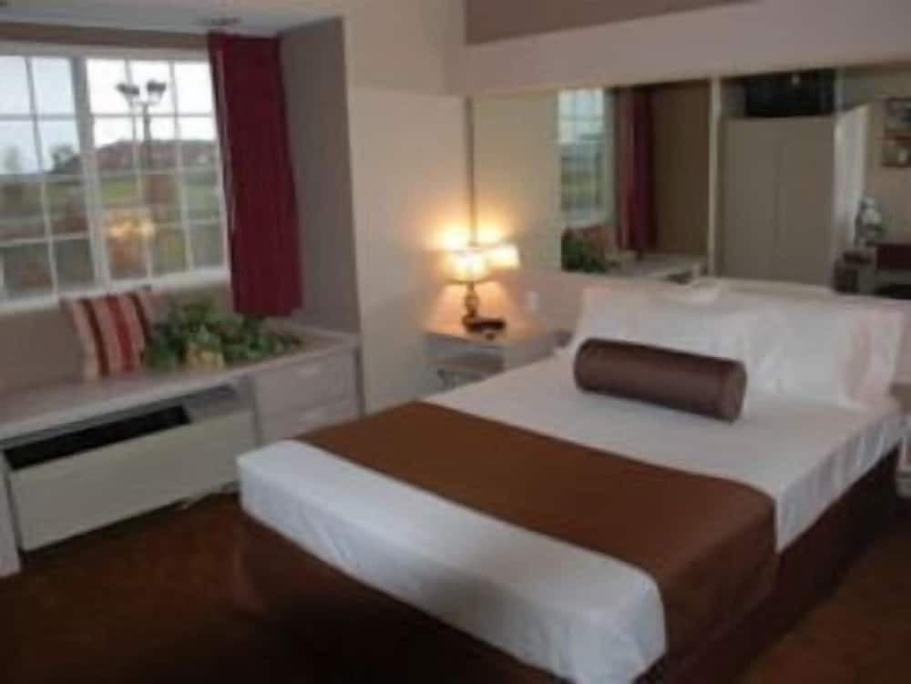 Patti's Inn & Suites