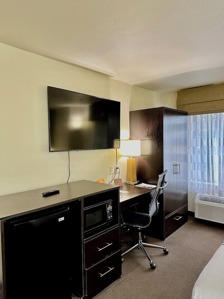 Sleep Inn & Suites Tulsa Central I-44