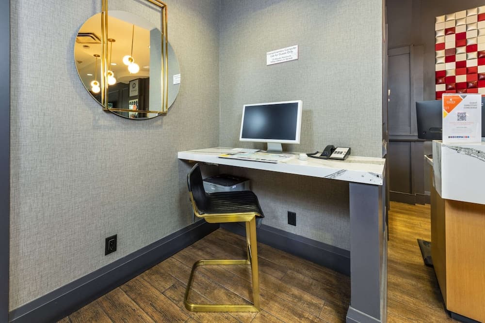 Quality Inn & Suites