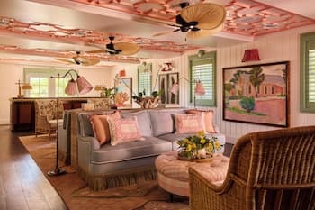 Coral Sands Inn & Cottages