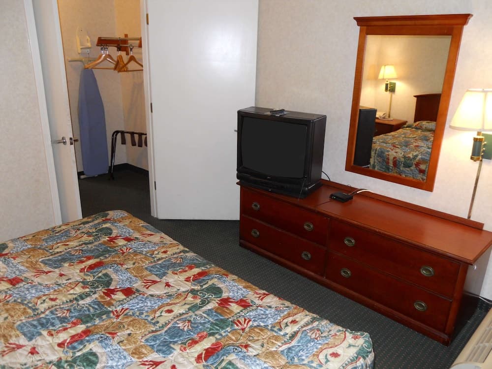 Americas Best Inn & Suites - Decatur