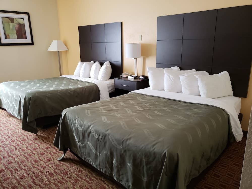 Quality Inn & Suites Sellersburg - Louisville Area