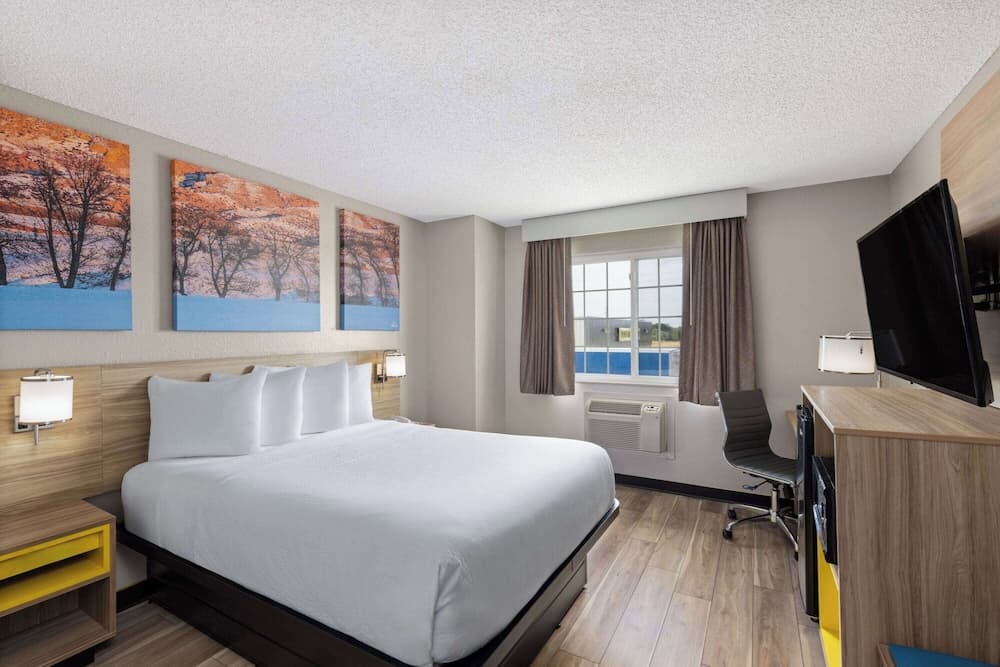 Days Inn by Wyndham Miami