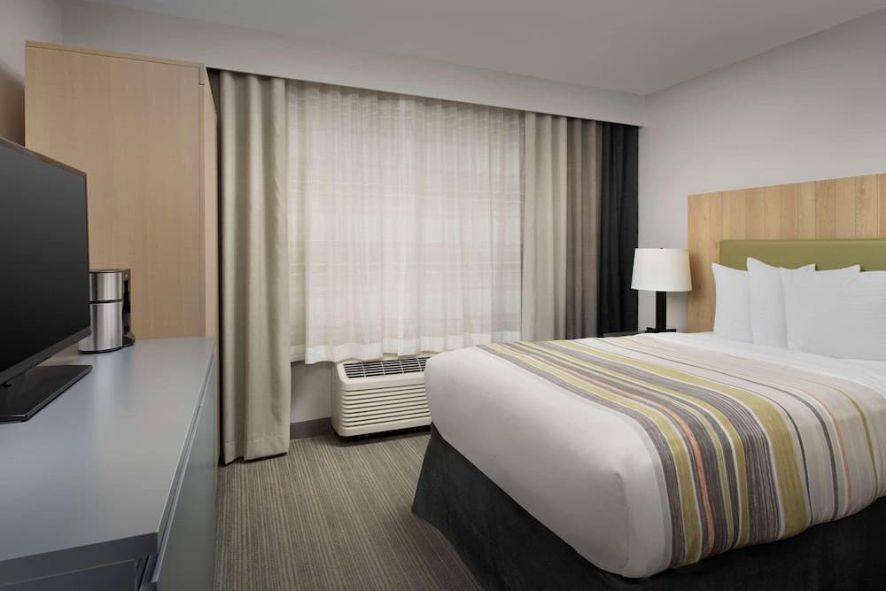 Country Inn & Suites by Radisson, Seattle-Tacoma International Airport, WA