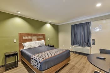 Budgetel Inn and Suites Raleigh Downtown East