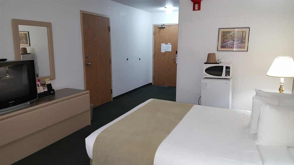 Super 8 by Wyndham Pincher Creek AB